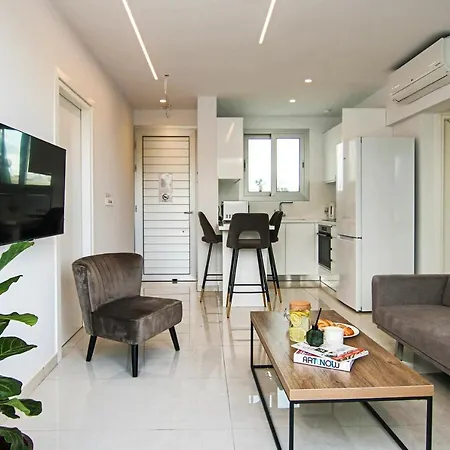 Phaedrus Living - Seaside Executive Flat Harbour 202 Daire *