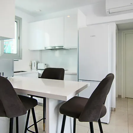 Daire Phaedrus Living - Seaside Executive Flat Harbour 202 Pafos